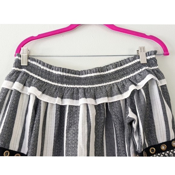 MISA Off The Shoulder Cybele Dress - Picture 5 of 9